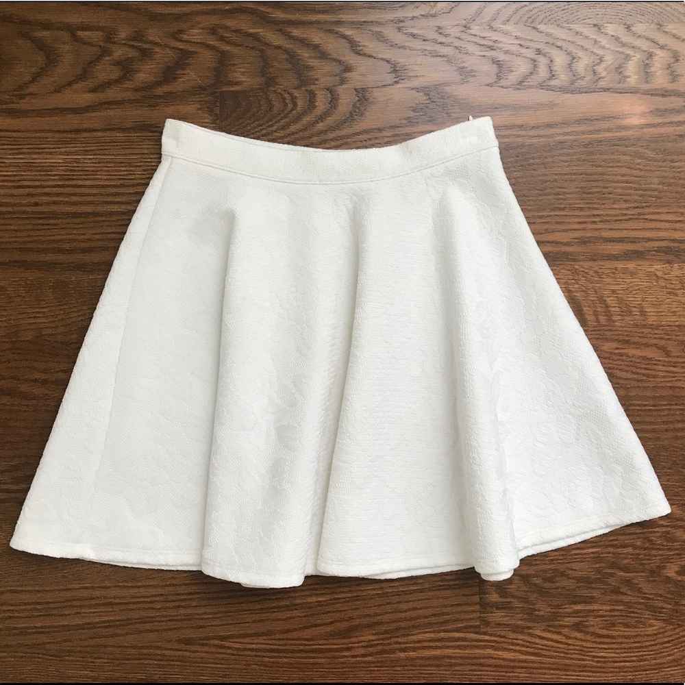 Abercrombie & Fitch white skirt